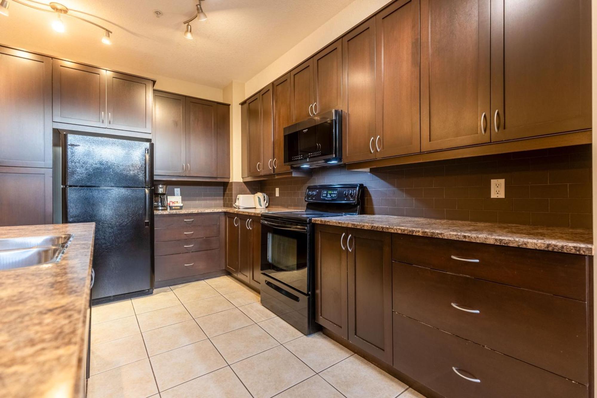 Silver Rock Condominiums By Fernie Central Reservations Экстерьер фото