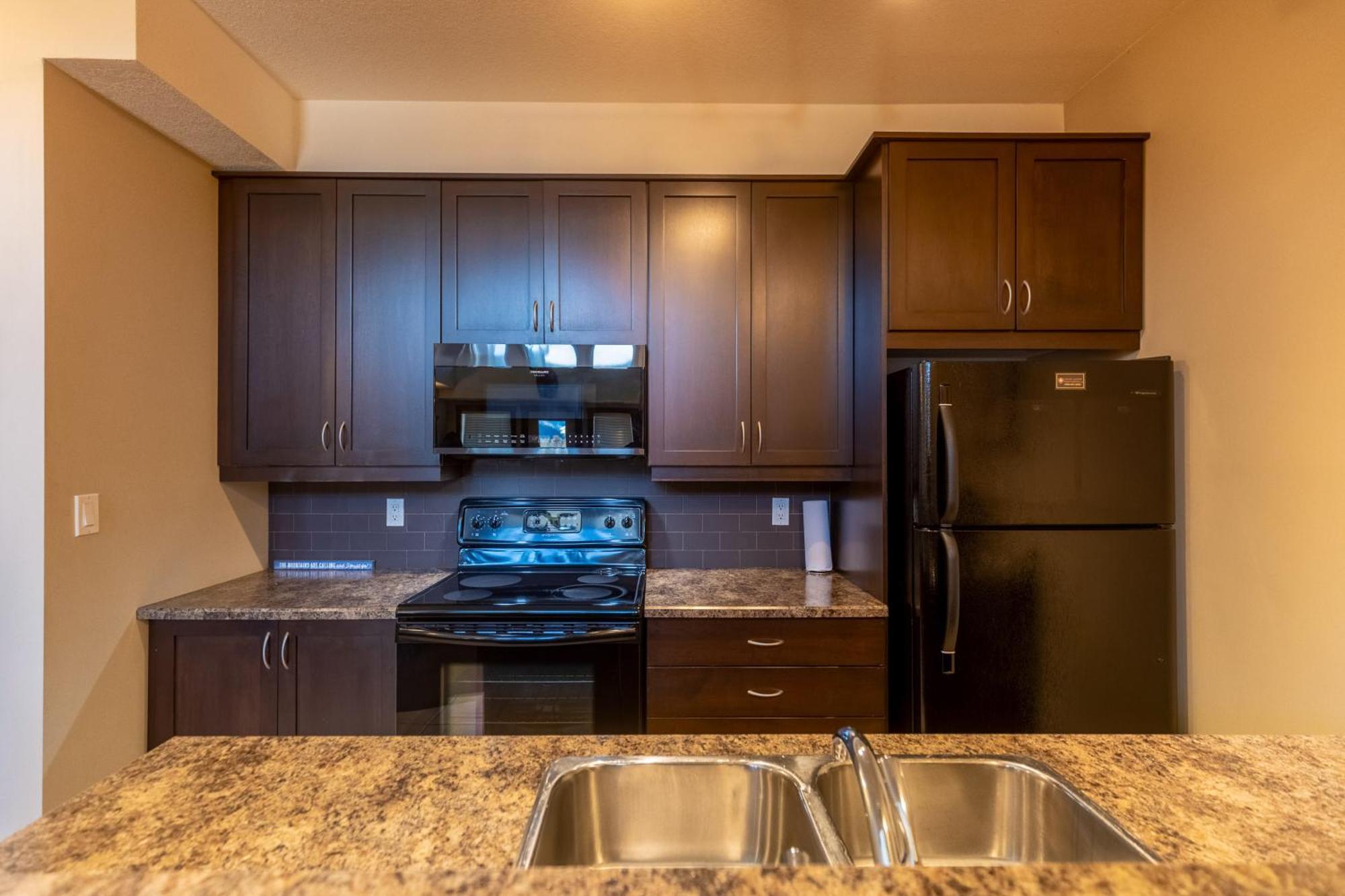Silver Rock Condominiums By Fernie Central Reservations Экстерьер фото